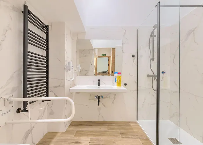 H30 Tiboli Self Checkin Πανσιόν