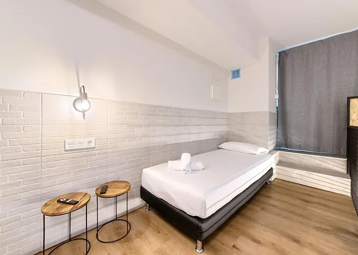 H30 Tiboli Self Checkin Guest house 3*